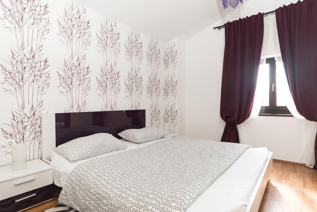 Apartments Paris Umag Ruang foto
