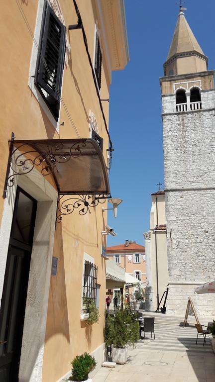Apartments Paris Umag Bagian luar foto